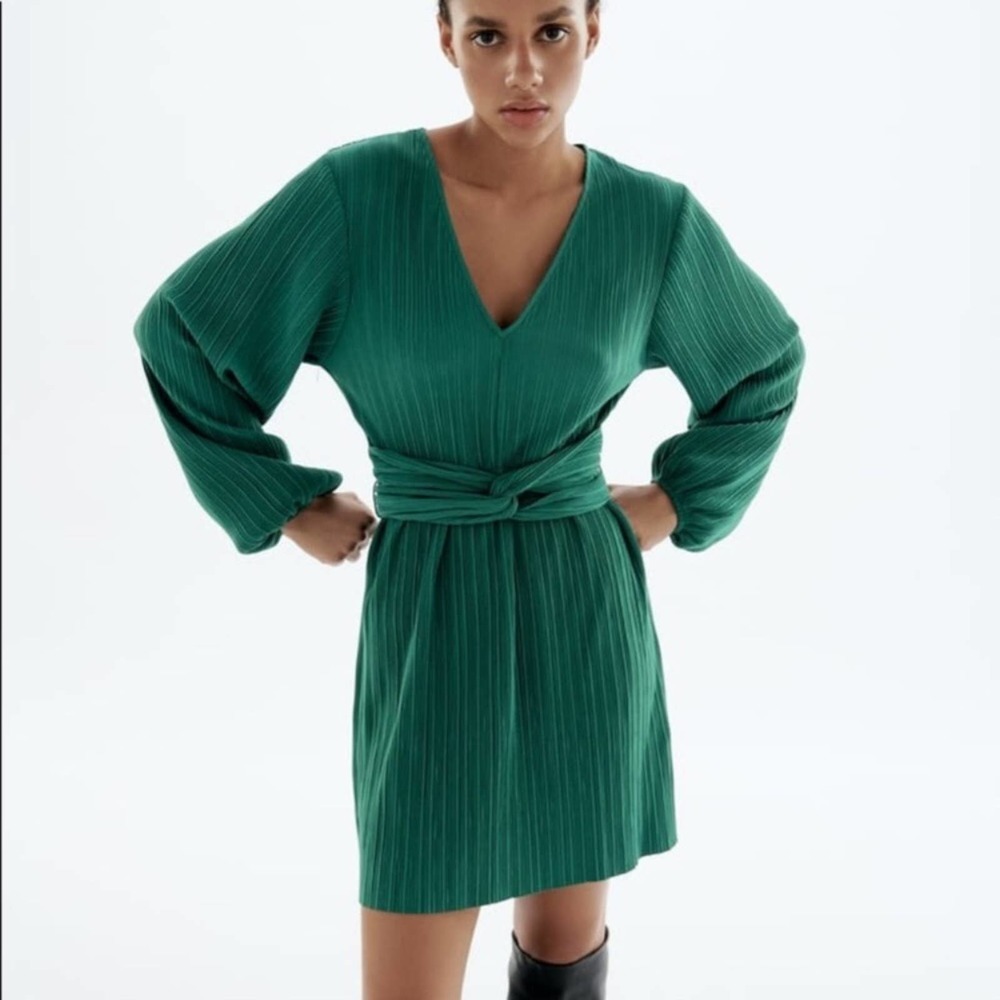 NWT ZARA PLEATED KNOTTED PUFF SLEEVE DRESS
